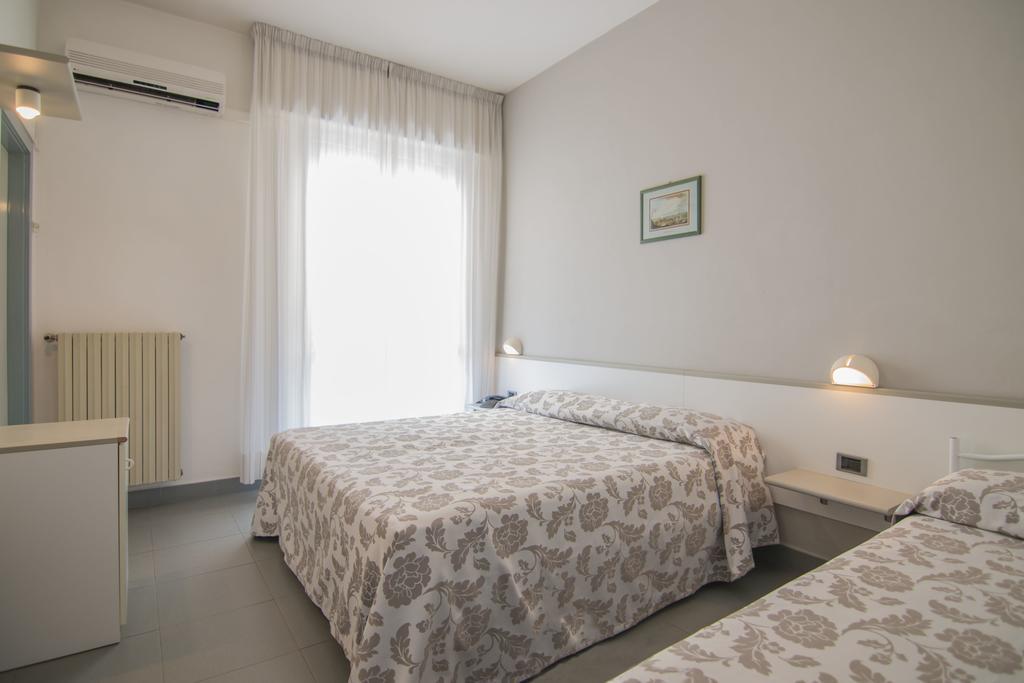 B&B Hotel Souvenir Cesena Ruang foto