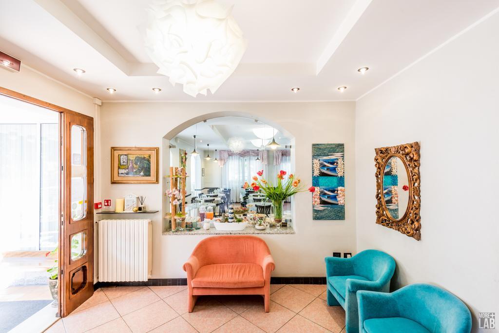 B&B Hotel Souvenir Cesena Bagian luar foto