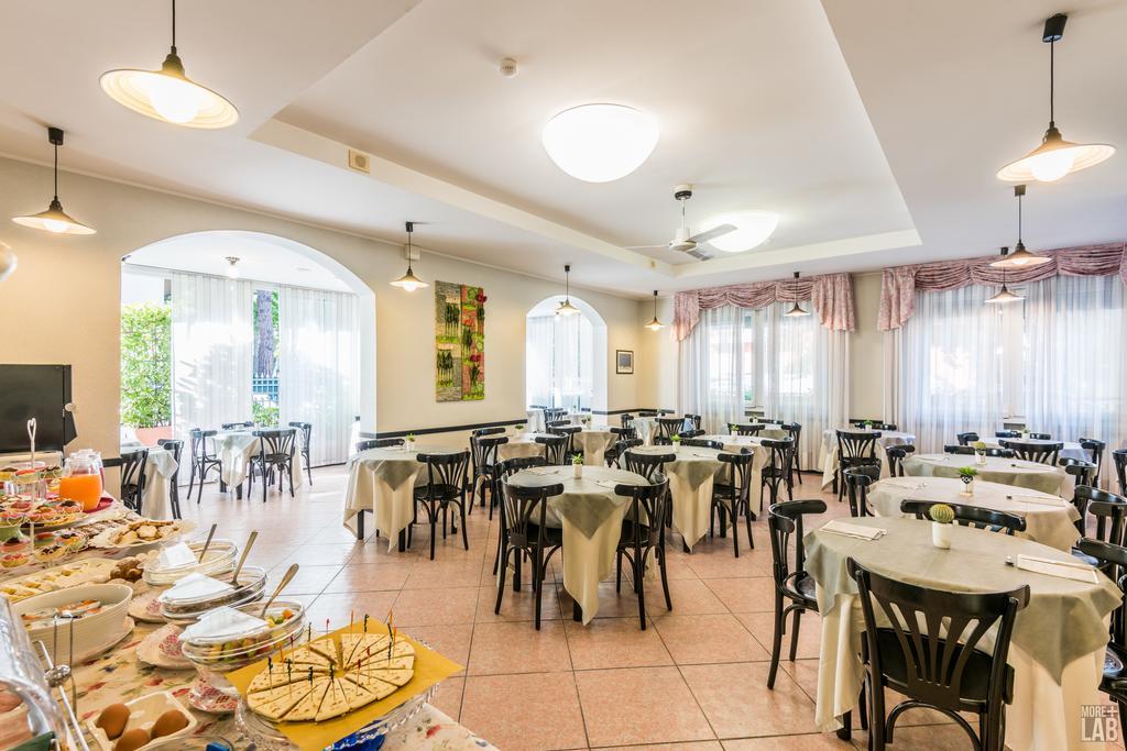 B&B Hotel Souvenir Cesena Bagian luar foto